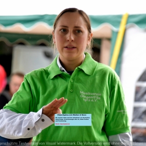 Gingen an der fils )  Adventstreffs in Gingen an der Fils:29.11.25 Highlights  Nikolausbesuch  Kulinarisches: Glühwein und Speisen  Angebot: Handgemachte Schätze  Musik: Musikalische Unterhaltung durch den Musikverein  Für Kinder: Eine Weihnachtsgeschicht