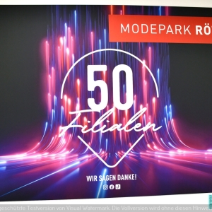  Mode &  Fashion - Drogerie)  Heute ist der letzte Tag. Ab Montag bleiben die Türen bei Schumann im Nel Mezzo, und Kaufland geschlossen." Das ist wirklich eine traurige Nachricht für Geislingen. Wenn ein Traditionshaus wie Schumann im Nel Mezzo schließt, 